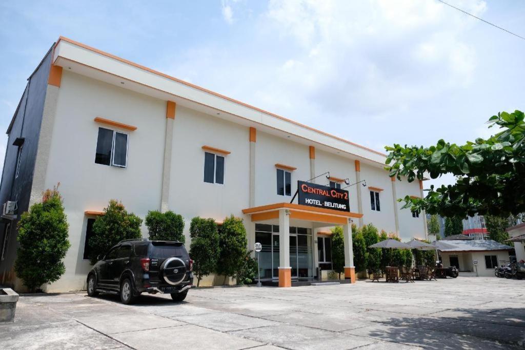 Oyo 1616 Hotel Central City 2 Tanjung Pandan Eksteriør billede